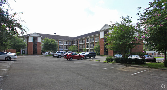 Building Photo - The Pavilion Apartments