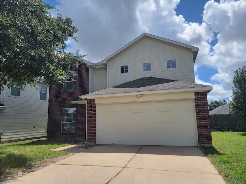 Foto principal - 2410 Lakecrest Village Ct