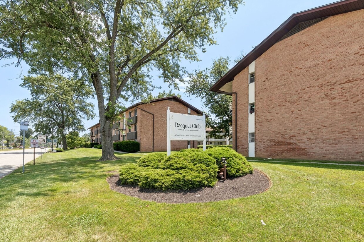 Photo - Racquet Club