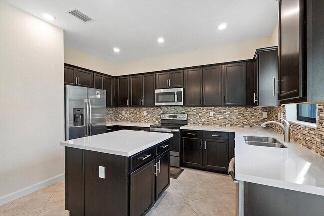 Foto del edificio - 5643 Sandbirch Wy