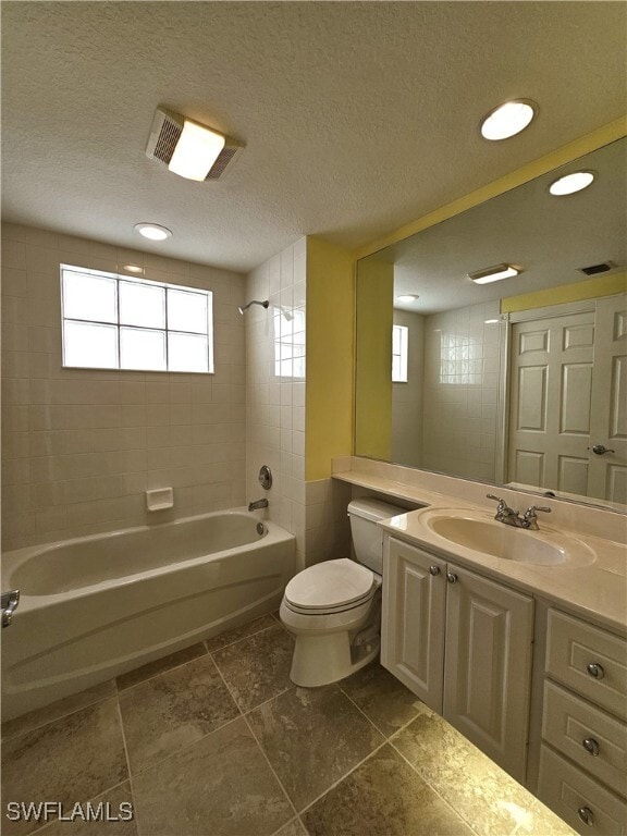 Building Photo - 28279 Jeneva Way