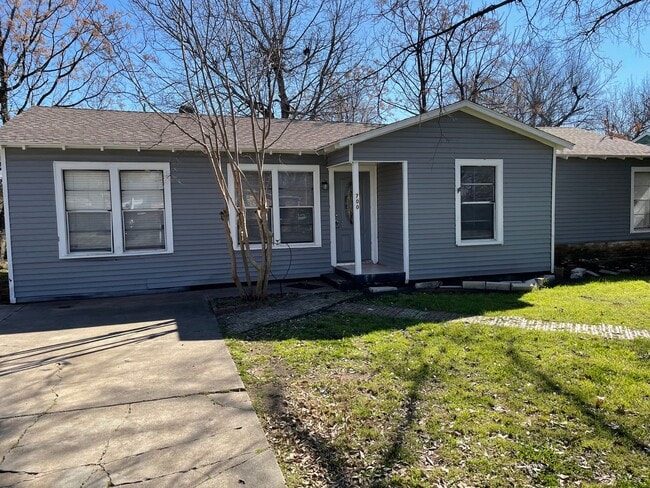 Cozy Home with good yard - Cozy Home with good yard