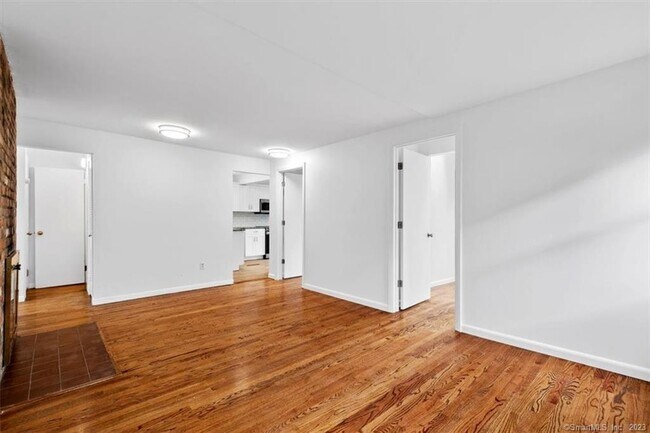 Foto del edificio - 245 Dwight St