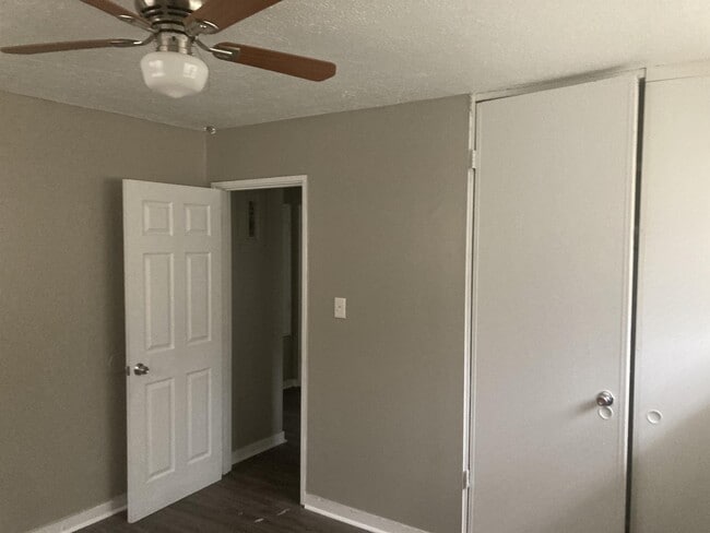 Photo - 147 Strafford St House