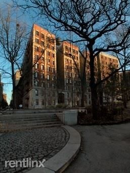 Primary Photo - 202 Riverside Dr