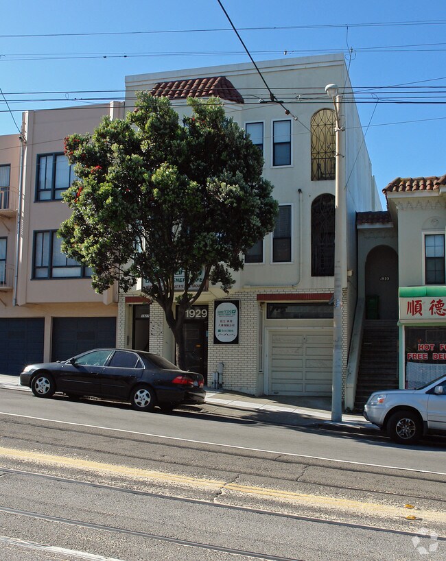 Building Photo - 1927-1929 Taraval St