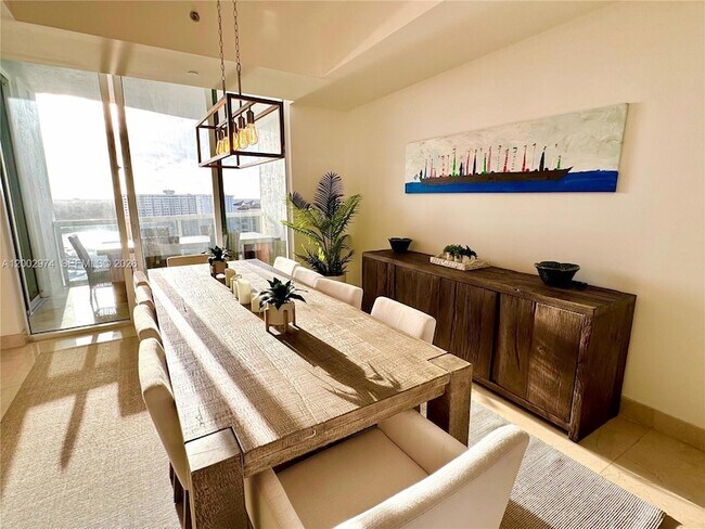Foto del edificio - 15901 Collins Ave