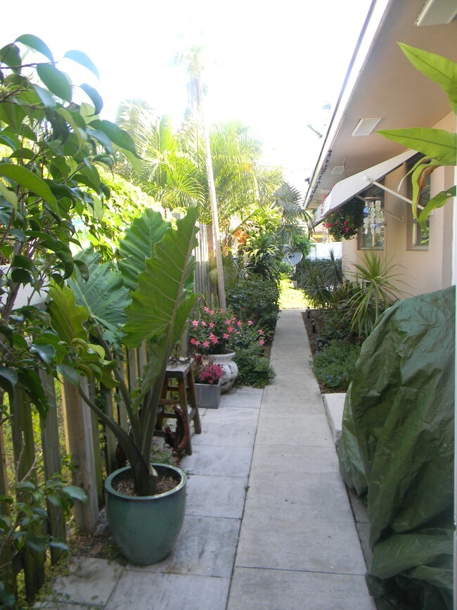 Foto del edificio - 1361 SE 4th St