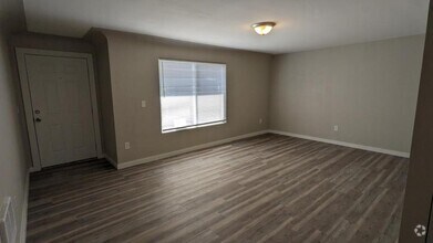 Building Photo - 3965 Hayesville Dr NE