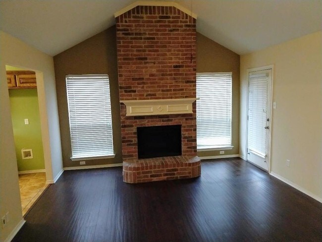 Building Photo - 5525 Alta Verde Cir