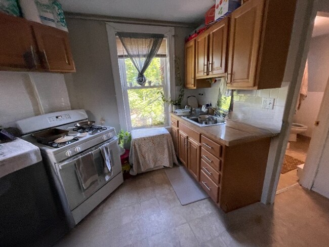 Foto del edificio - One Bedroom ** Newton Highlands Village ~ MBTA GL-D