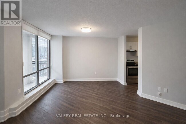 Building Photo - 75 Eastdale Ave