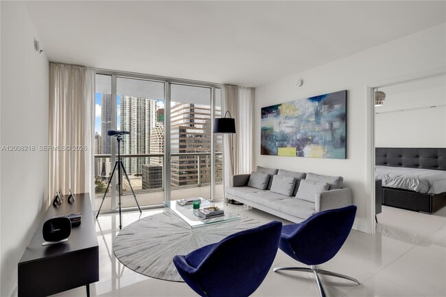 Foto del edificio - 495 Brickell Ave
