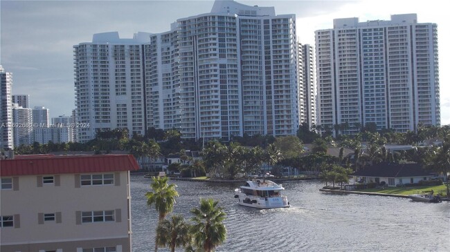 Foto del edificio - 2017 S Ocean Dr