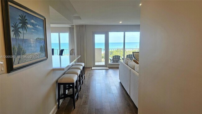 Foto del edificio - 4001 N Ocean Blvd