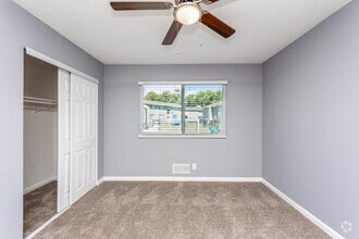 2BR, 1BA - 845 SF - Gateway South Apartments