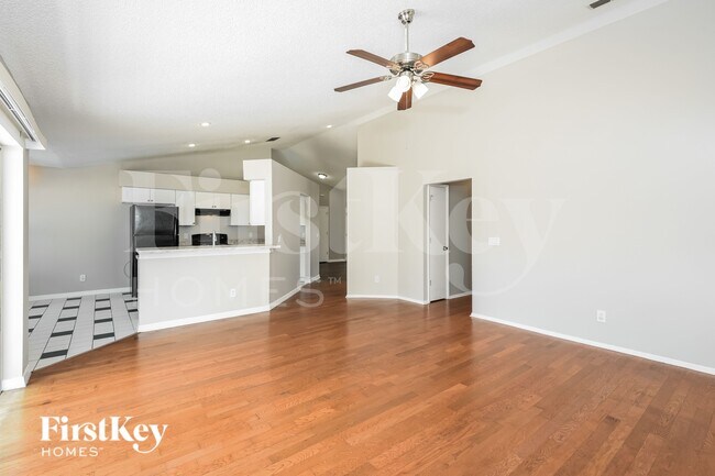 Foto del edificio - 2738 Springfield Dr