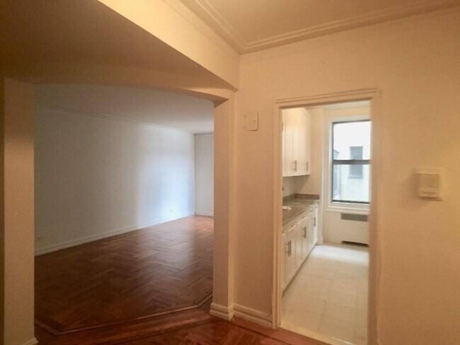 Foto del edificio - 600 West 218th Street