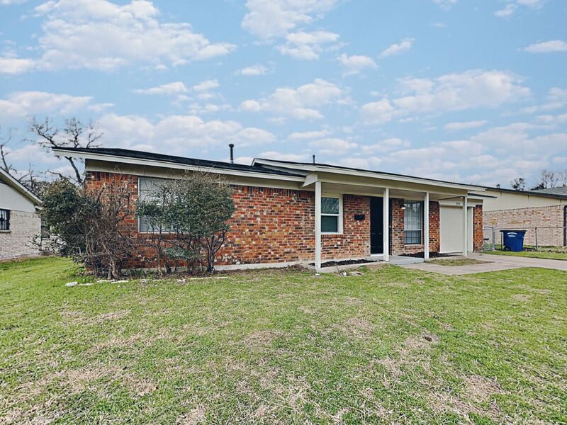 Foto principal - 7315 Albert Williams Dr