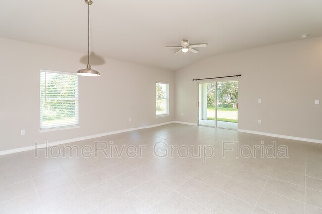 Building Photo - 600 Mercado Ct