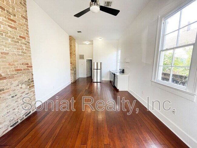 Foto del edificio - 2224 Royal St