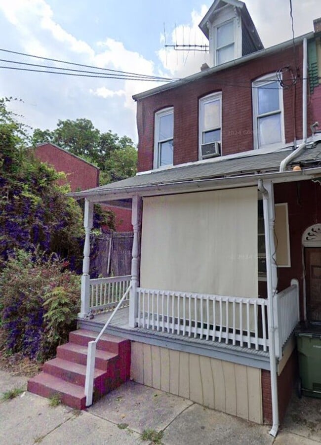 Building Photo - 116 Green St