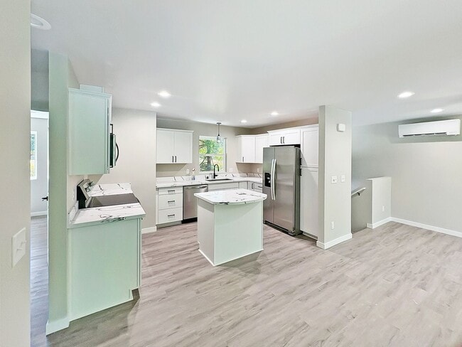 Building Photo - Beautiful New Construction Home with Priva...