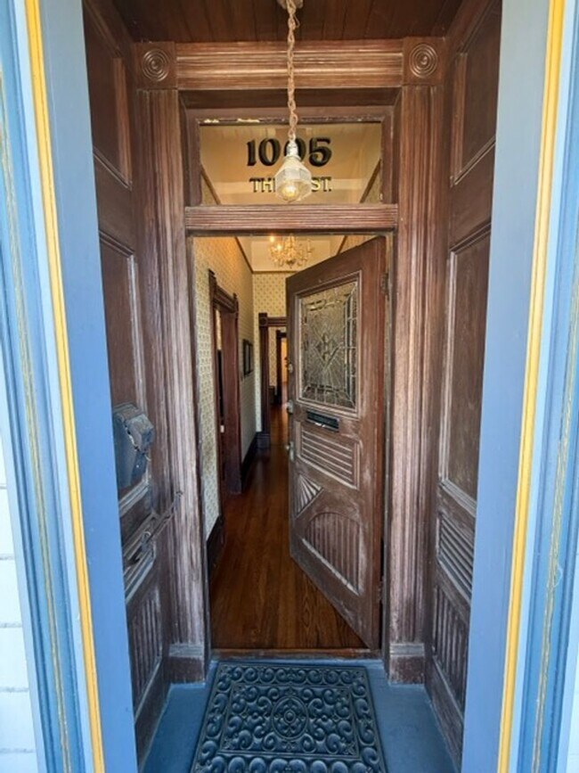 Foto del edificio - 1005 3rd St