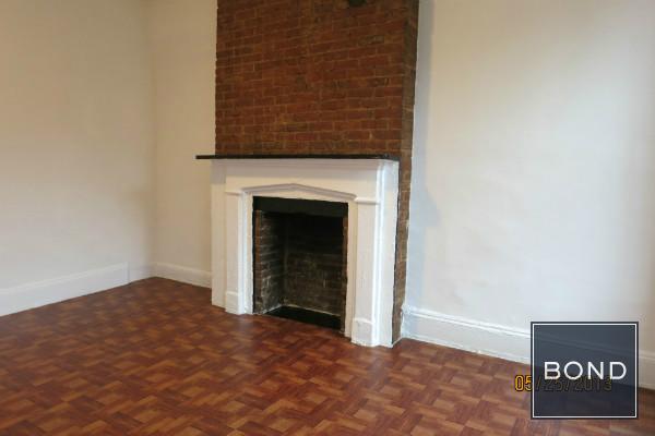 Building Photo - 641 10th Ave