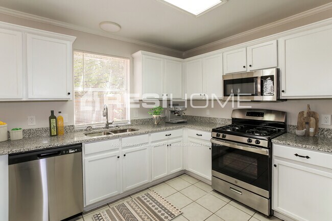 Foto del edificio - 8501 Auburn Drive