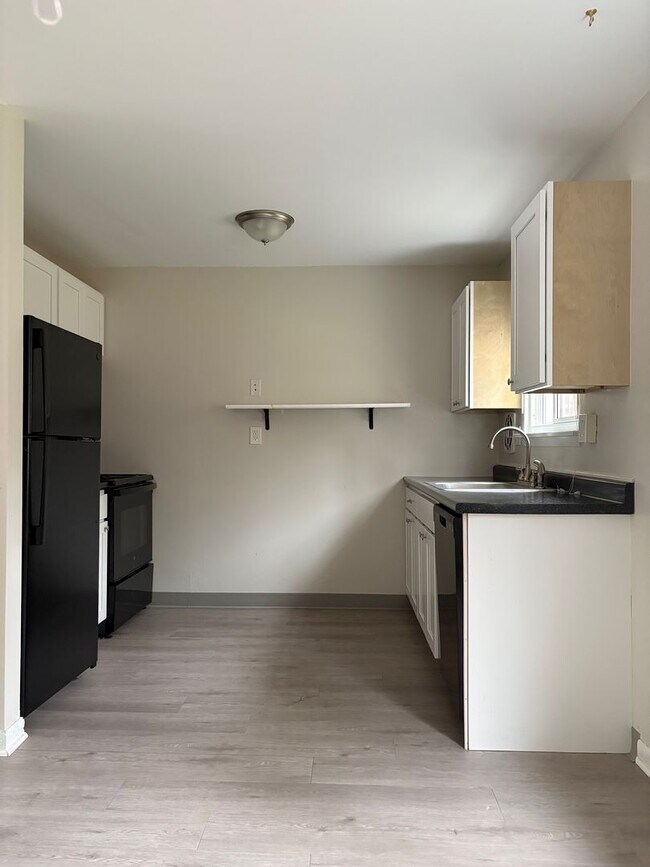 Foto del edificio - Spacious 1 Bedroom Apartment