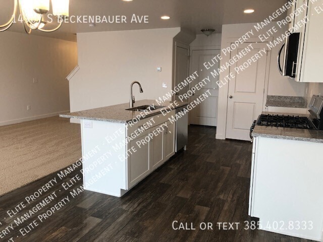Foto del edificio - 14907 Beckenbauer Ave