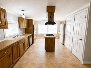 Building Photo - 9680 E Excalibur Pl
