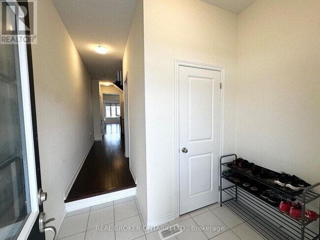 Photo du bâtiment - 185 Hayrake St