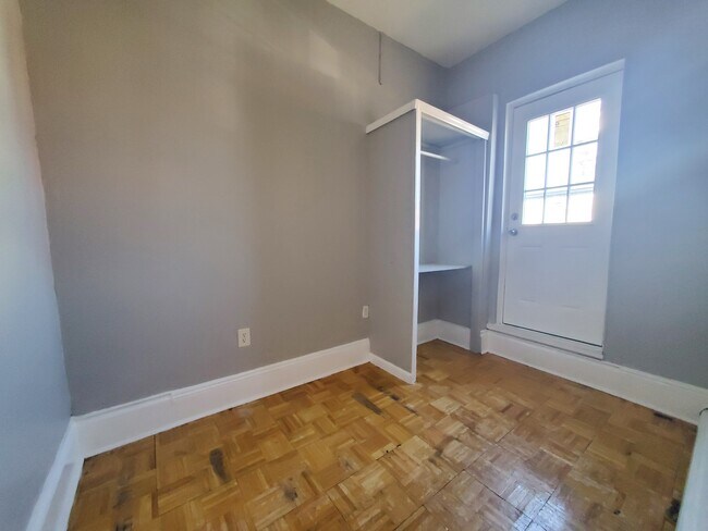 Foto del edificio - 145 Claremont Ave