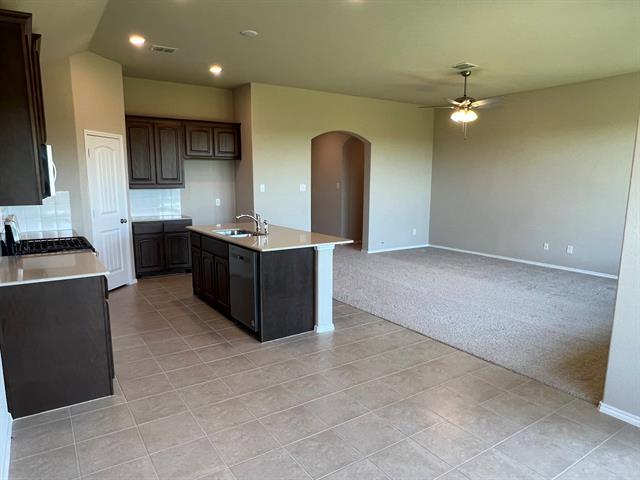 Foto del edificio - 913 Beverly Dr