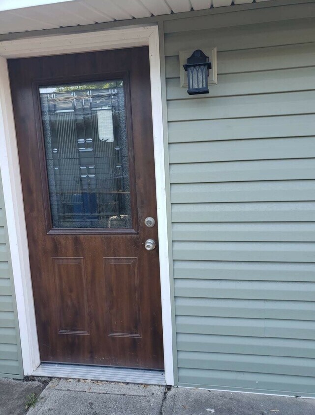 Front Door - 1726 N Philips St