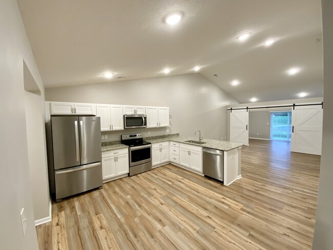 Kitchen - Chestnut Crossing