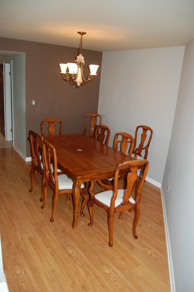 Building Photo - 300 Gemini Dr