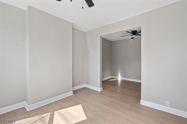 Foto del edificio - 201-203 Watchung Ave