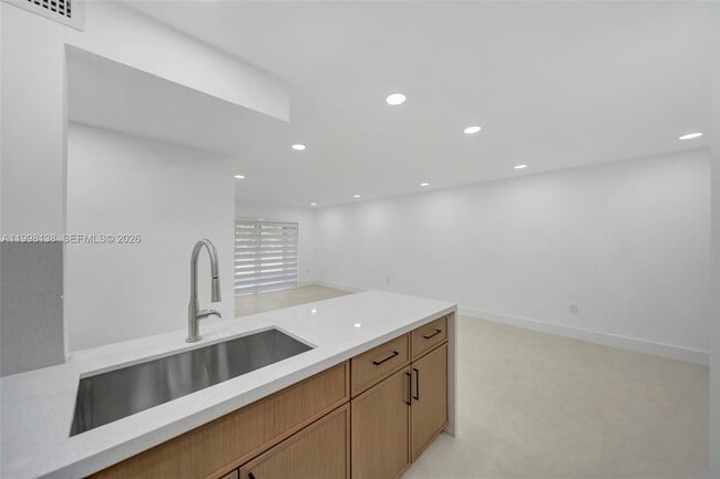 Building Photo - 9455 W Flagler St