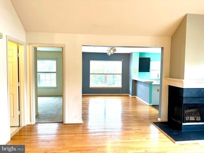 Building Photo - 164 Kendrick Pl