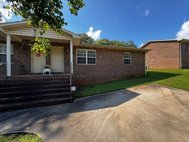 Building Photo - 1457 Cherryville Rd