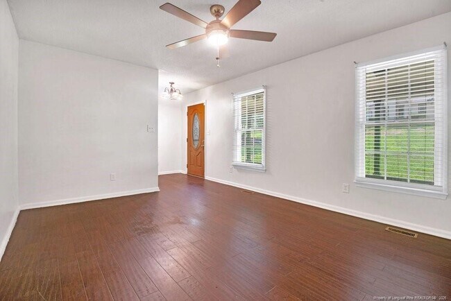 Foto del edificio - 4572 Westfield Rd