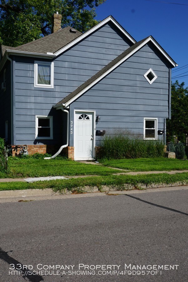 Building Photo - 3943 Van Nest Ave