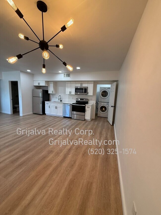 Foto del edificio - 2924 N Winstel Blvd