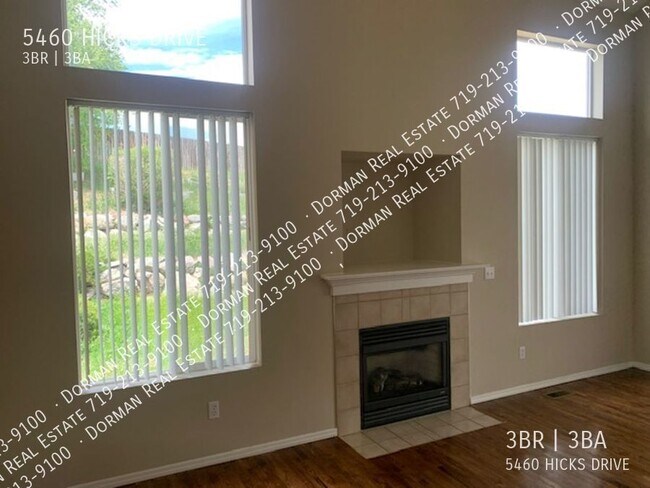 Building Photo - Beautiful 3 bedroom home near Ft Carson & ...