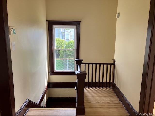 Building Photo - 226 Glen Cove Ave