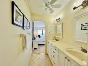 Building Photo - 10044 S Ocean Dr