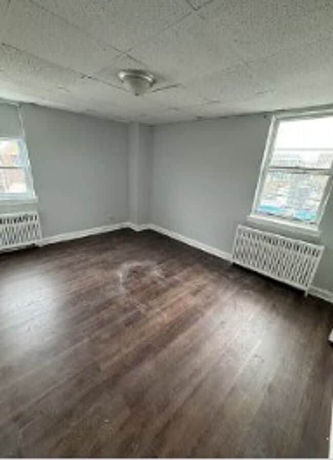 Building Photo - 7046 Frankford Ave